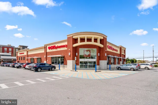 $795,000 | 863 King Farm Boulevard, Rockville, MD 20850