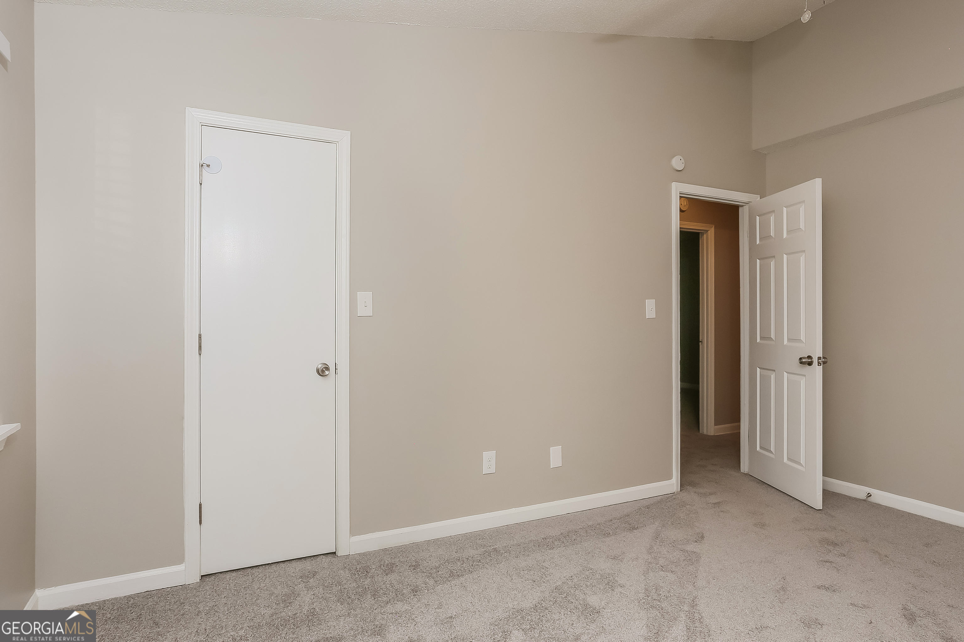 2453 Crestdale Circle Southeast Atlanta, GA 30316 - Photo 10 of 18