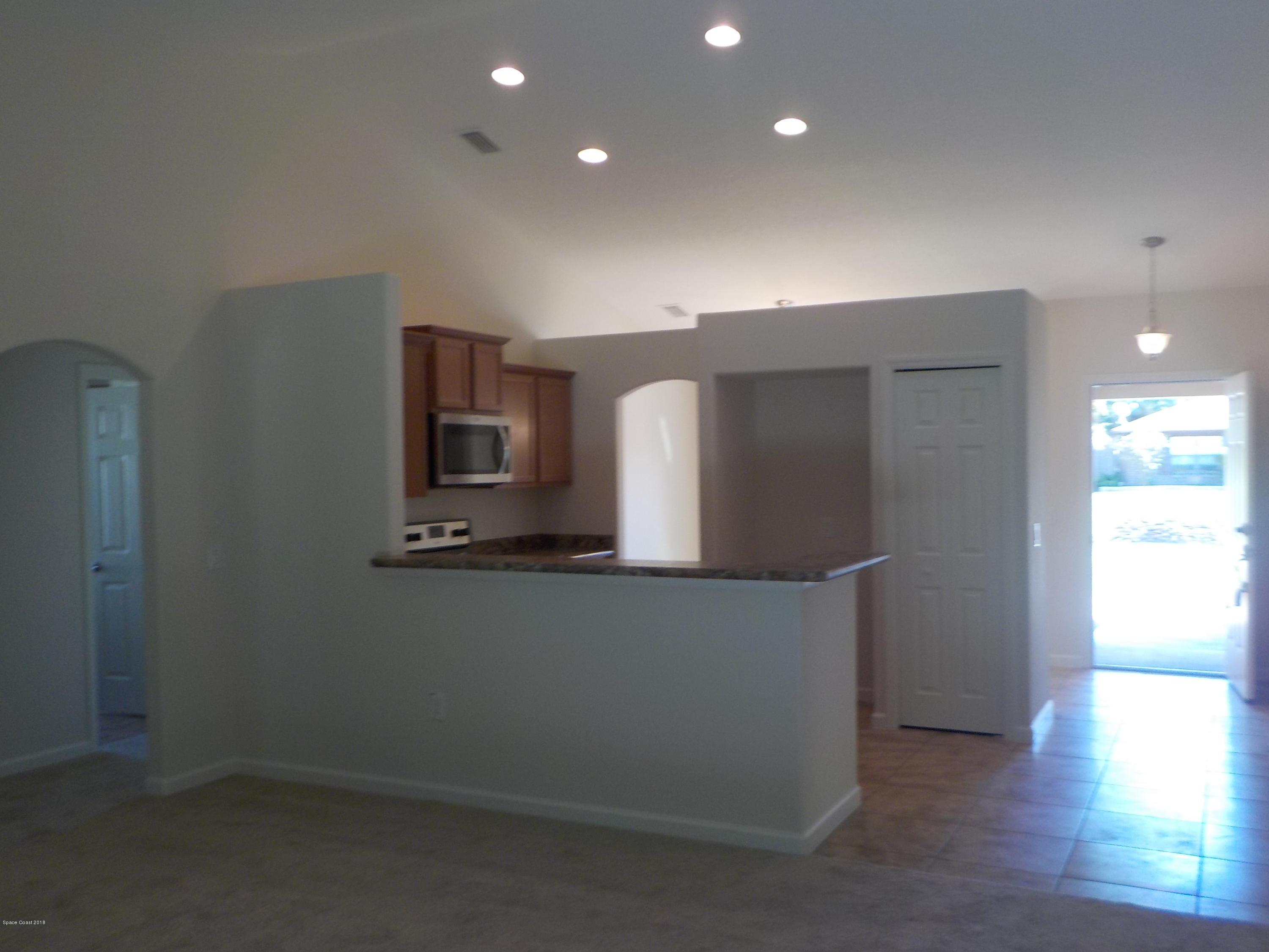 5494 Jamaica Road Cocoa, FL 32927 - Photo 4 of 18 DSCN0128