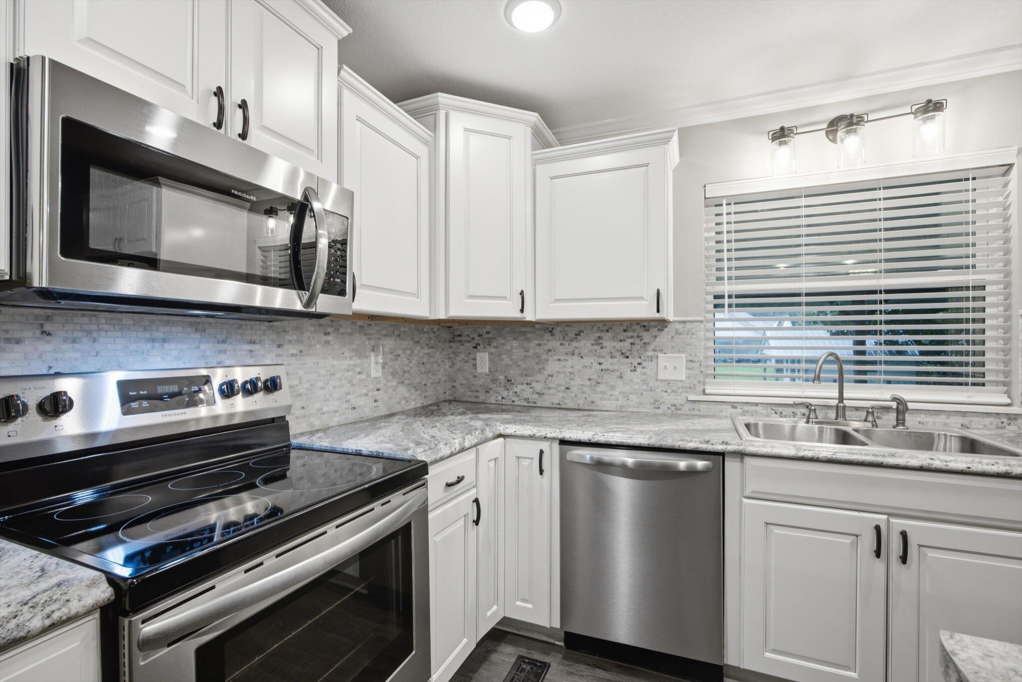 1320 Wooten Road Ringgold, GA 30736 - Photo 9 of 22 09-1320WootenRd-07
