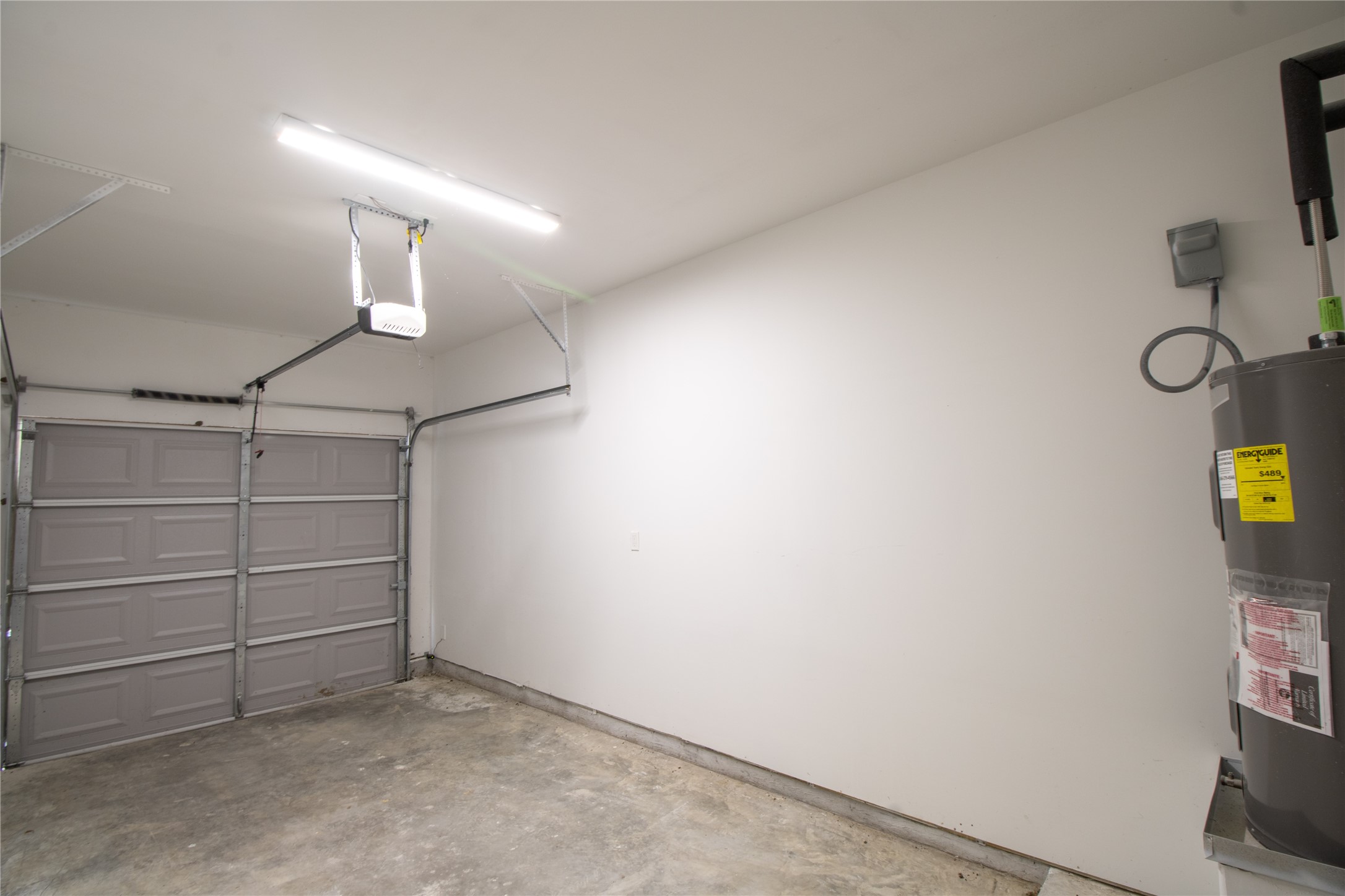 324 Gans Street, Unit B Houston, TX 77029 - Photo 7 of 32