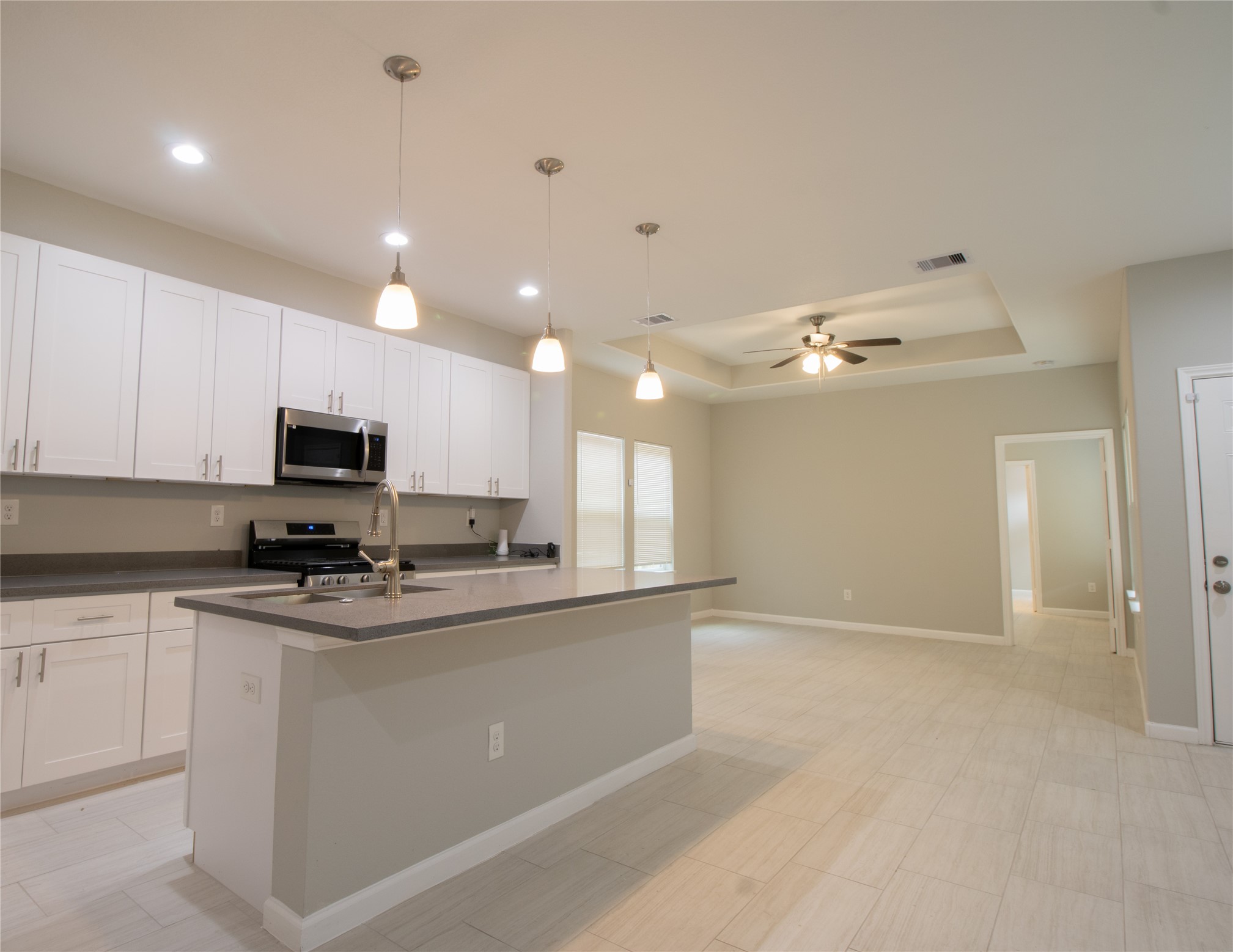 324 Gans Street, Unit B Houston, TX 77029 - Photo 8 of 32