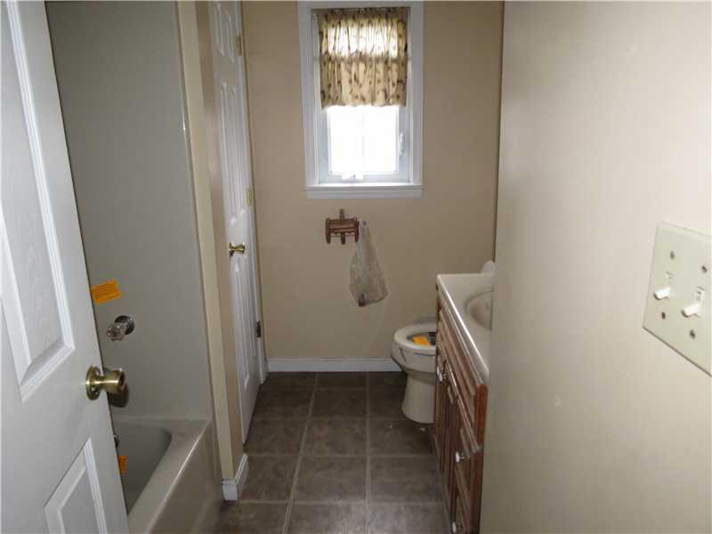 255 Groff Road Confluence, PA 15424 - Photo 11 of 12 Full Bath.