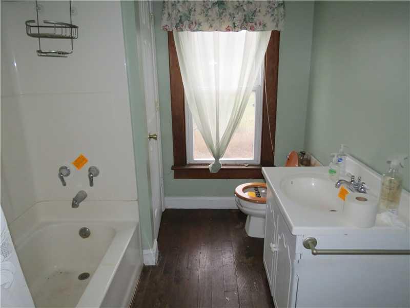 255 Groff Road Confluence, PA 15424 - Photo 12 of 12 Full Bath.