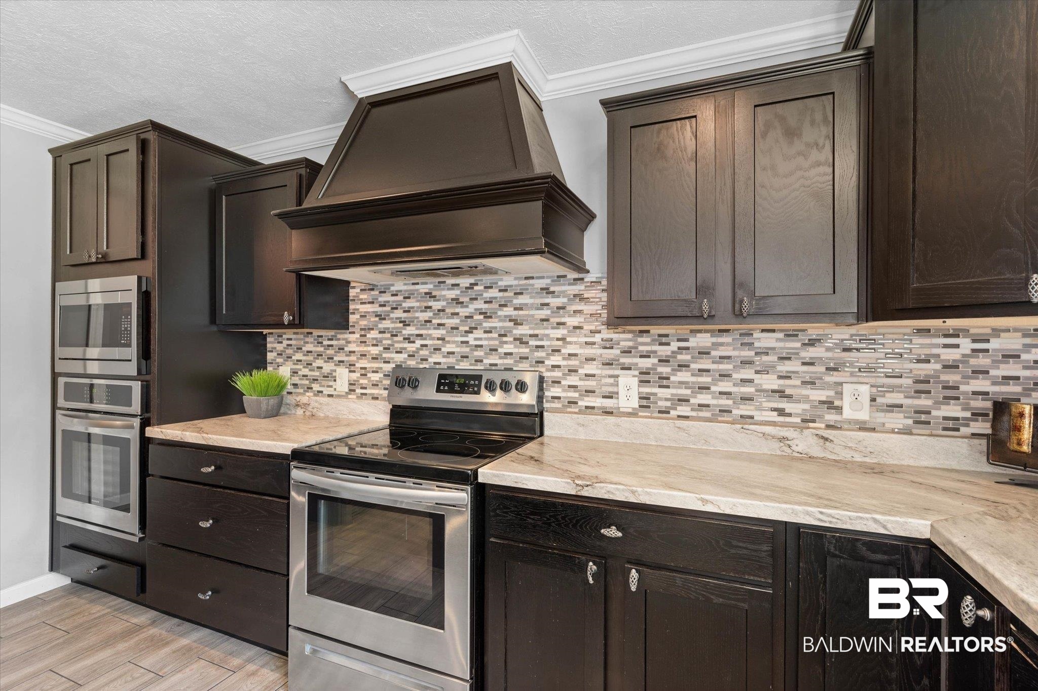 10010 Hall Road Grand Bay, AL 36541 - Photo 5 of 34 top-of-the-line Stainless Steel Frigidaire Appliances