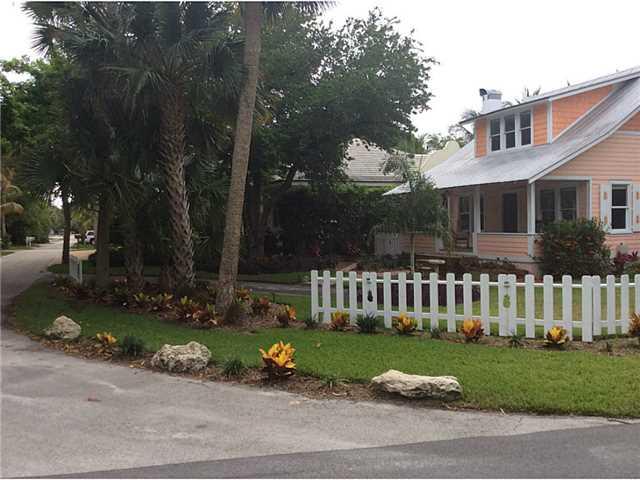 1010 Southeast Riverside Drive Stuart, FL 34996 - Photo 18 of 24 Gallery Image 18