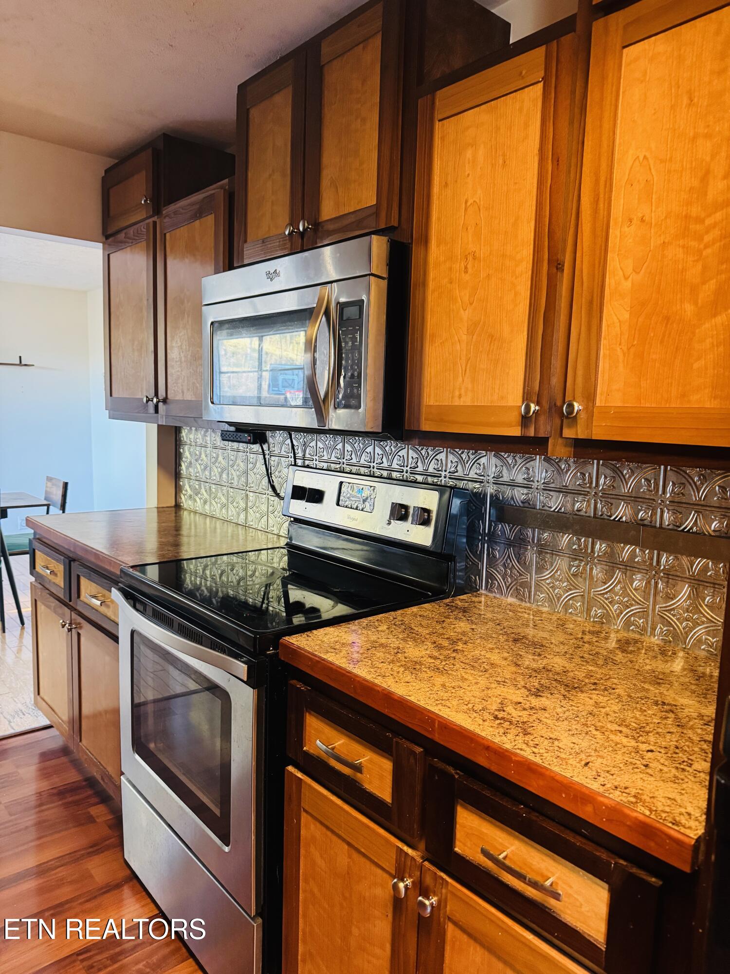 149 Hembree Lane Clinton, TN 37716 - Photo 18 of 33 IMG_3614