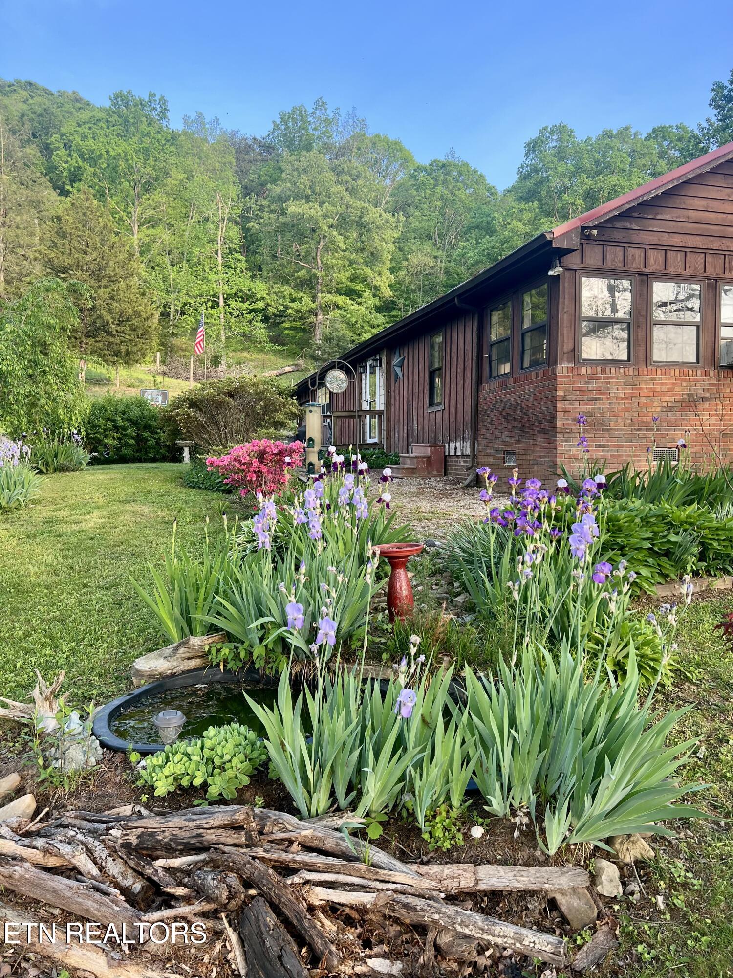 149 Hembree Lane Clinton, TN 37716 - Photo 3 of 33 IMG_0033