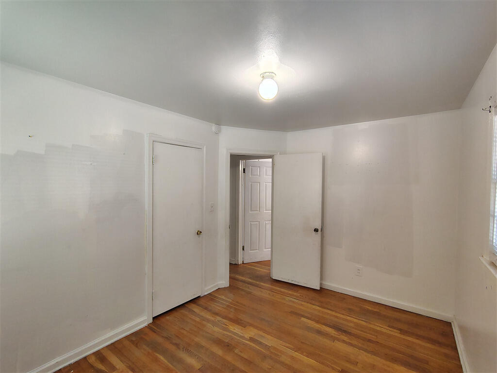 5031 Showalter Road Northwest Roanoke, VA 24017 - Photo 9 of 21 a view of an empty room