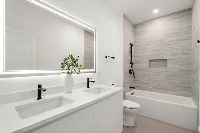 $1,599,000 | 16 Stearns Road, Unit 304, Wellesley, MA 02482