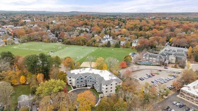 $1,599,000 | 16 Stearns Road, Unit 304, Wellesley, MA 02482