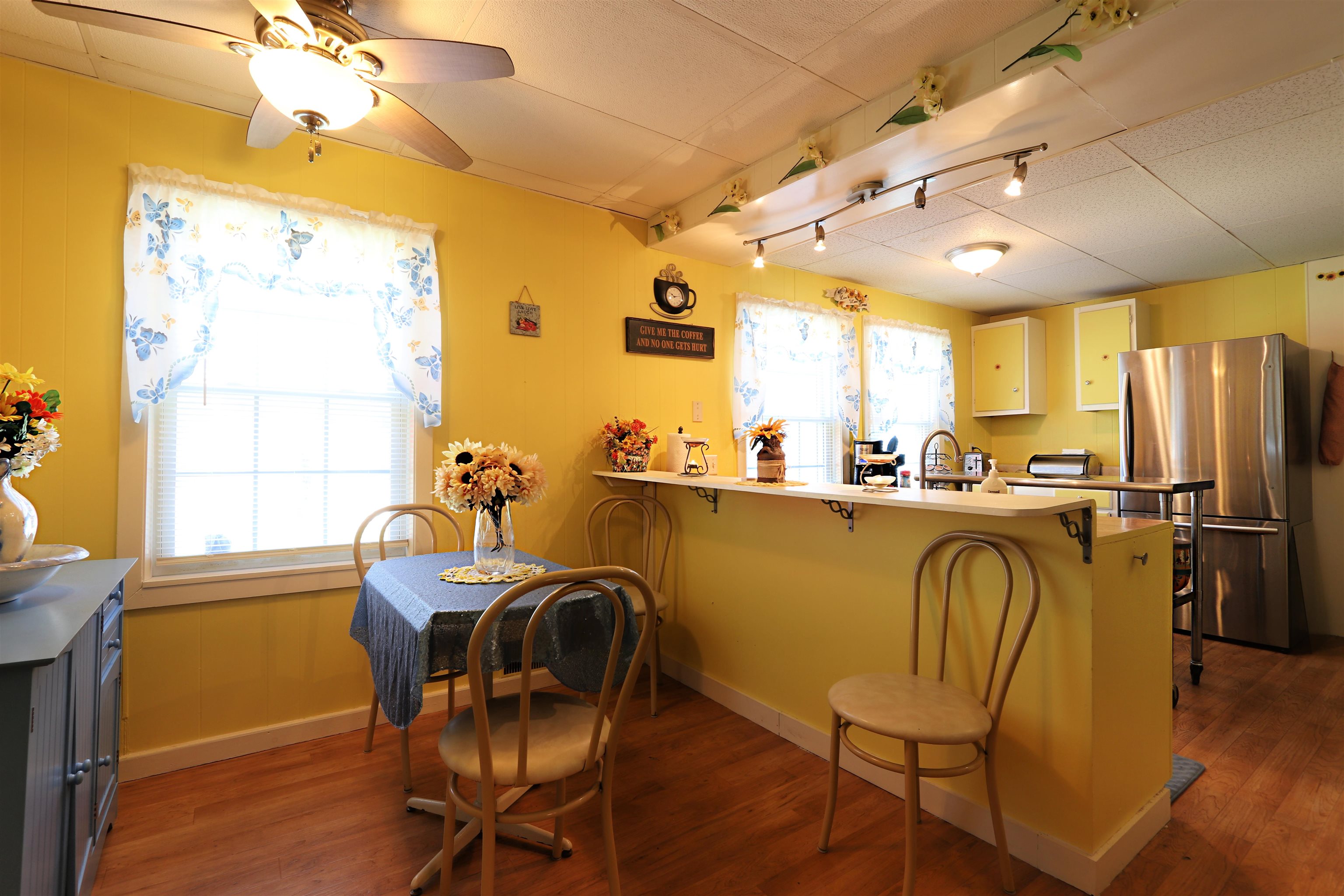 58 Jefferson Avenue Lunenburg, VT 05904 - Photo 7 of 36