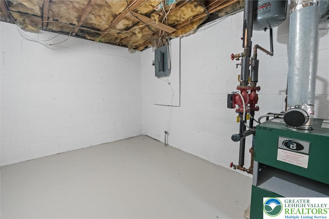 3606 Springer Street Moosic, PA 18507 - Photo 28 of 32