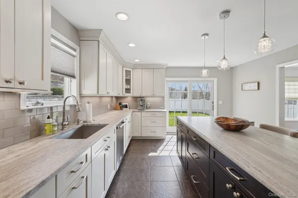 $1,399,000 | 616 Sherman Avenue, Thornwood, NY 10594