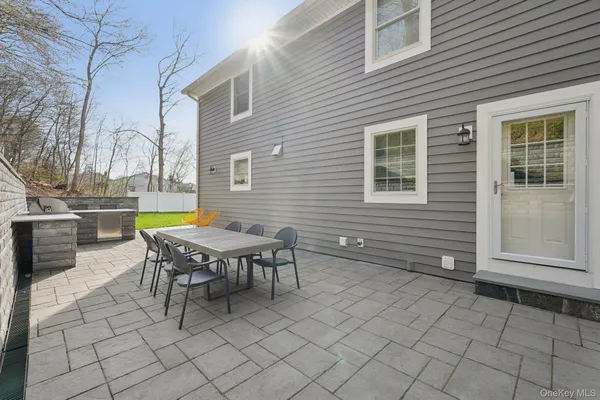 $1,399,000 | 616 Sherman Avenue, Thornwood, NY 10594