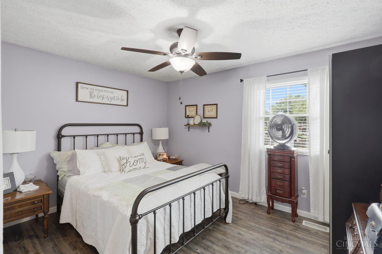3170 Struble Road Cincinnati, OH 45251 - Photo 14 of 43