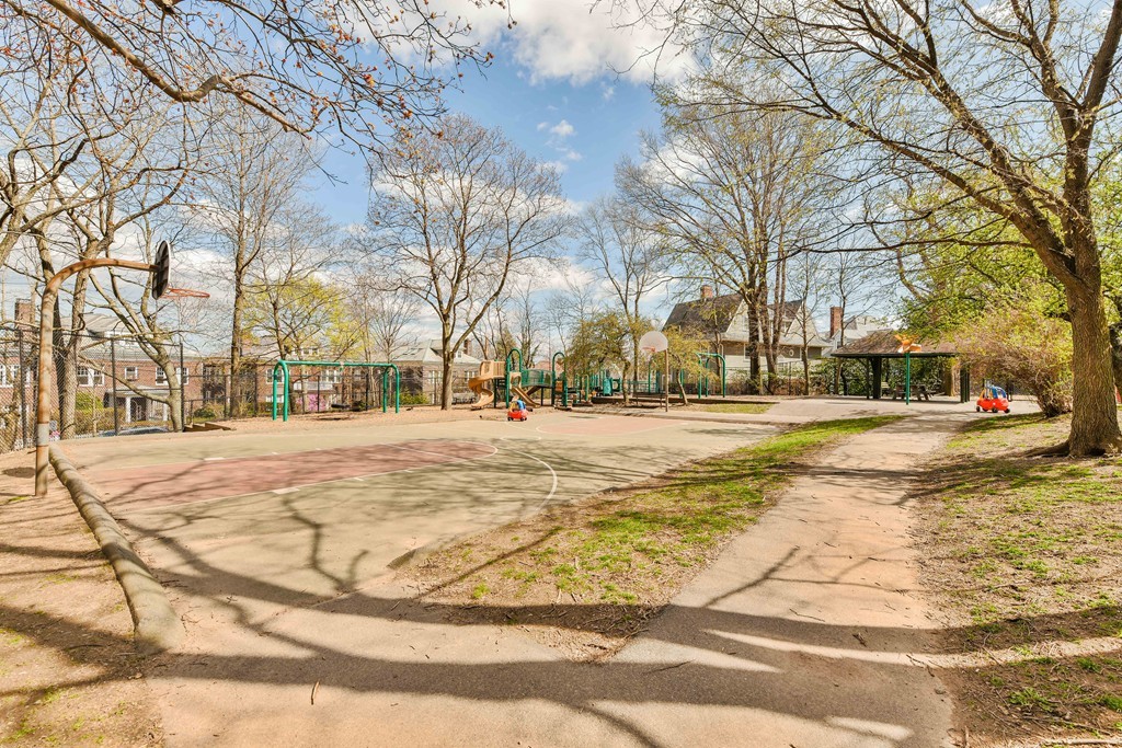 114 Addington Road, Unit 1 Brookline, MA 02445 - Photo 9 of 15 a view of city view