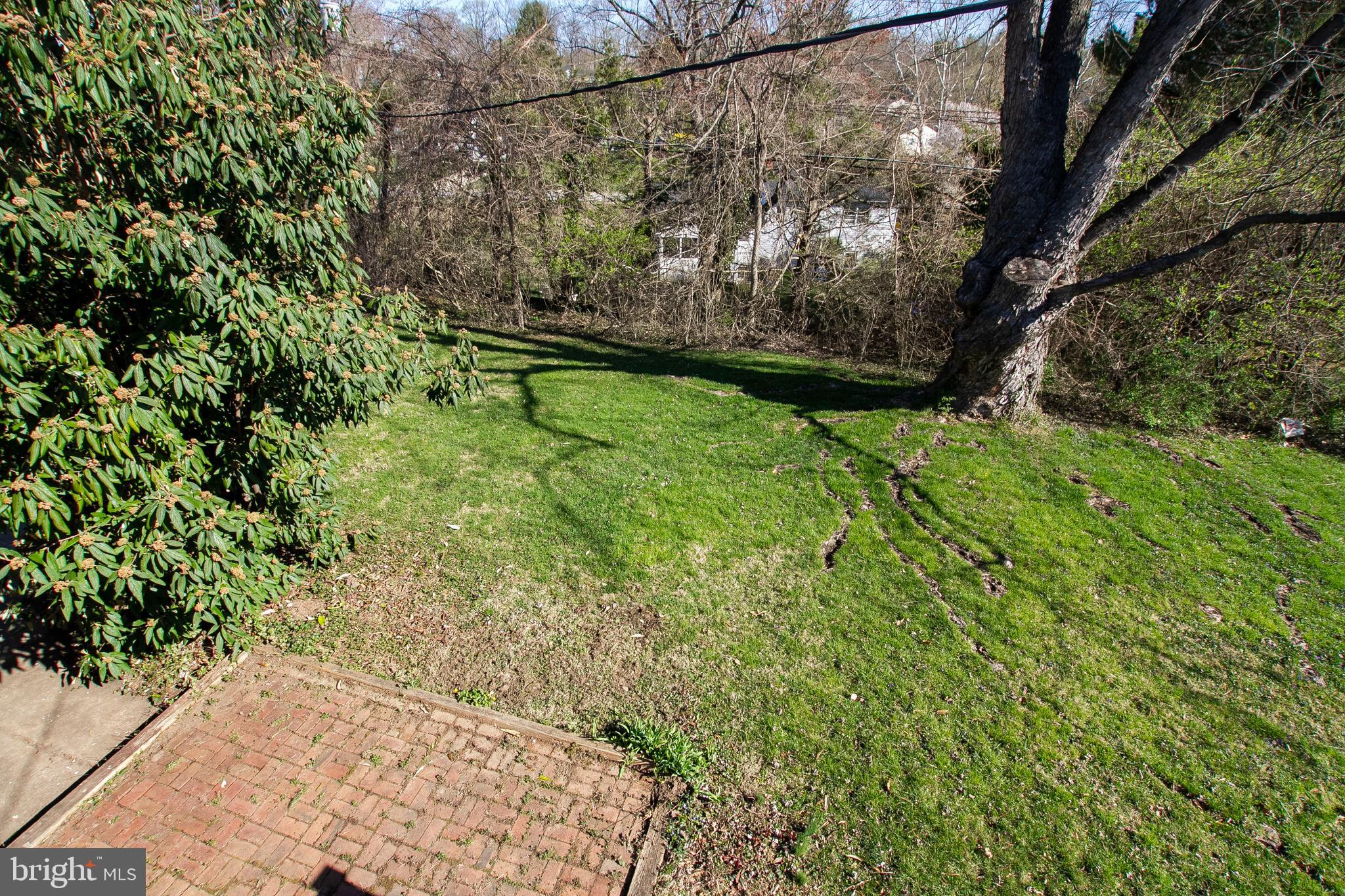 1509 Charmuth Road Lutherville-Timonium, MD 21093 - Photo 8 of 31 Private rear yard - peaceful!