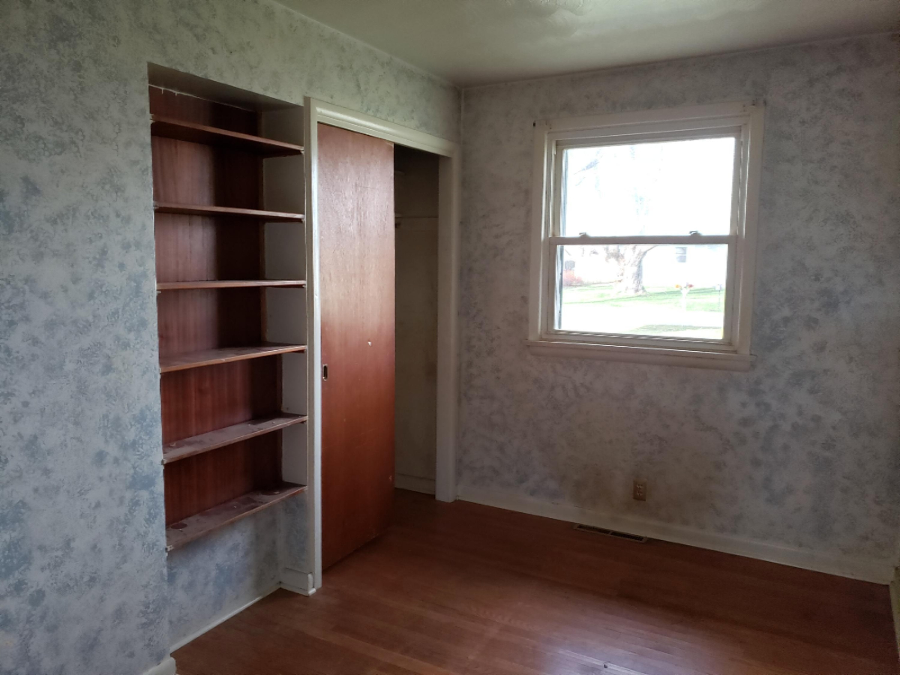 804 Sheridan Road St. Joseph, MI 49085 - Photo 8 of 14 20201203_140912