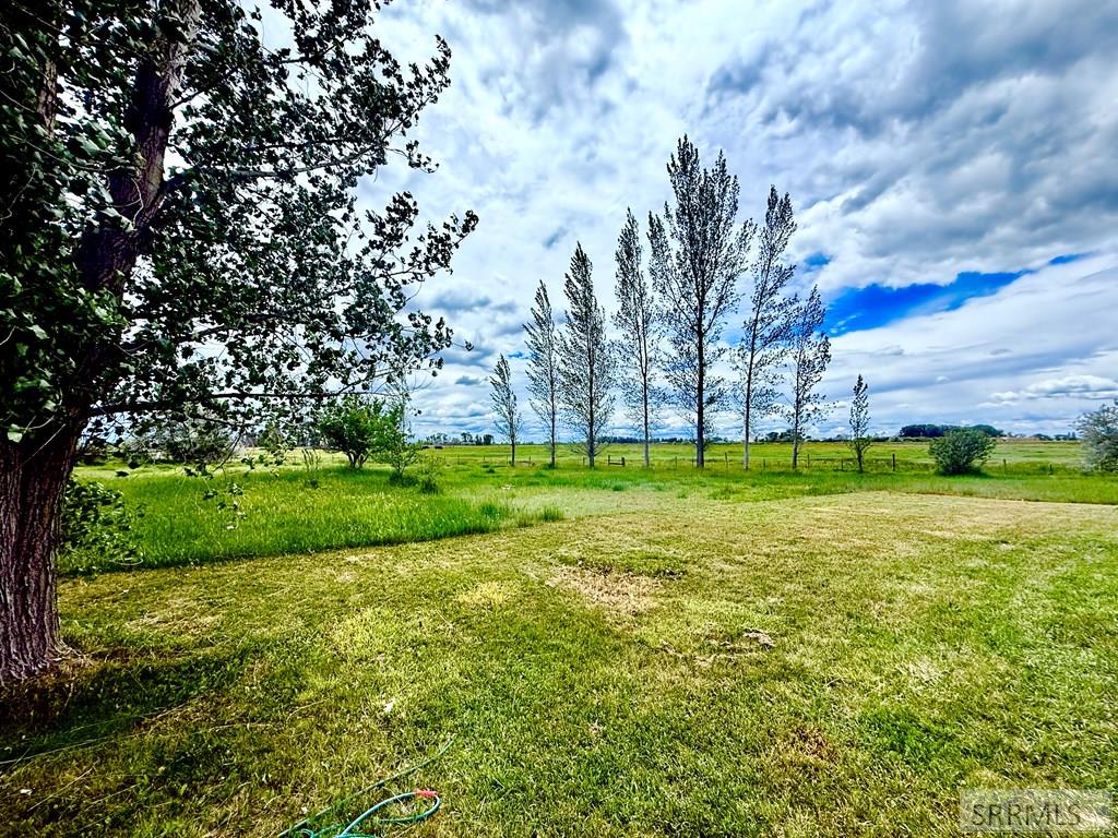 709 North 3400 East Menan, ID 83434 - Photo 6 of 22