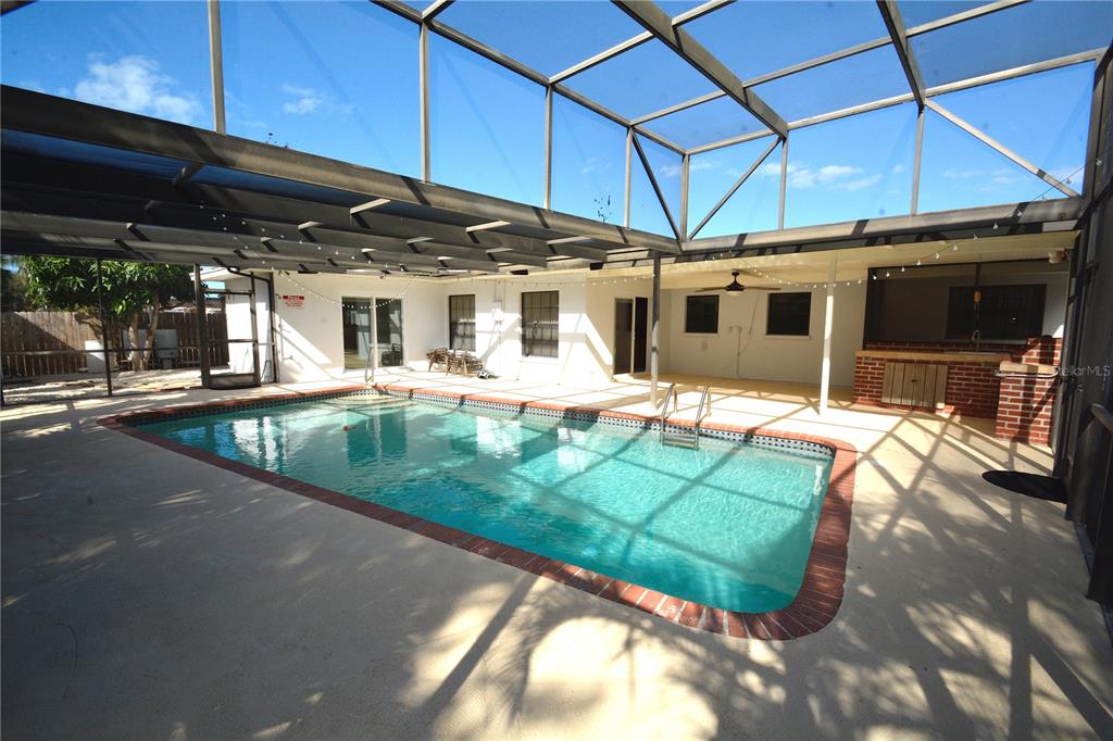 1313 Mango Avenue Venice, FL 34285 - Photo 2 of 34