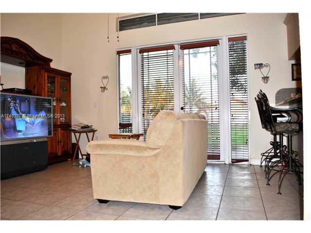 6563 Southwest 162nd Path Miami, FL 33193 - Photo 6 of 15 Den/Family/Great Room