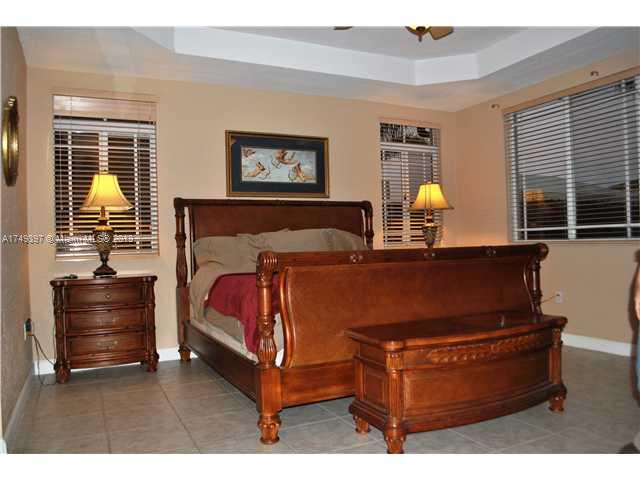 6563 Southwest 162nd Path Miami, FL 33193 - Photo 8 of 15 Bedroom Master