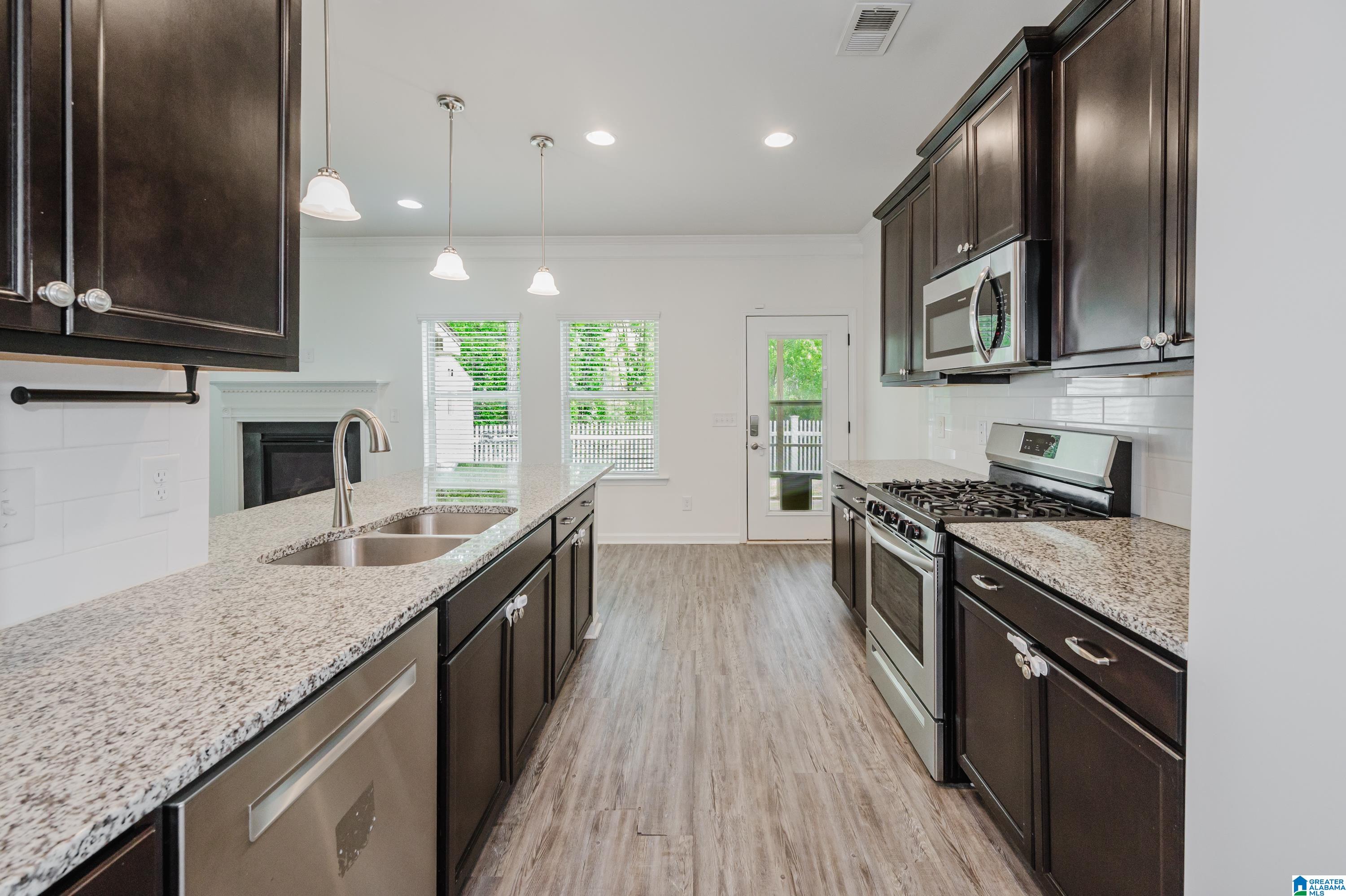 305 Country Side Circle Calera, AL 35040 - Photo 23 of 48