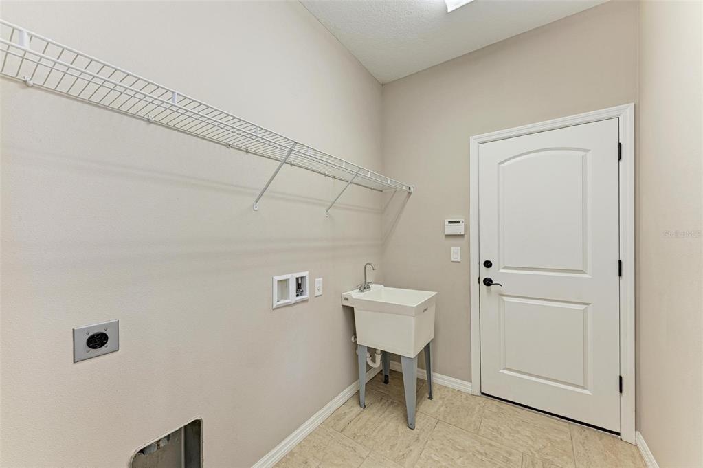 15426 Mulholland Road Parrish, FL 34219 - Photo 26 of 38 Laundry Room