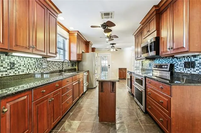 $735,000 | 5445 Bellaire Drive, New Orleans, LA 70124