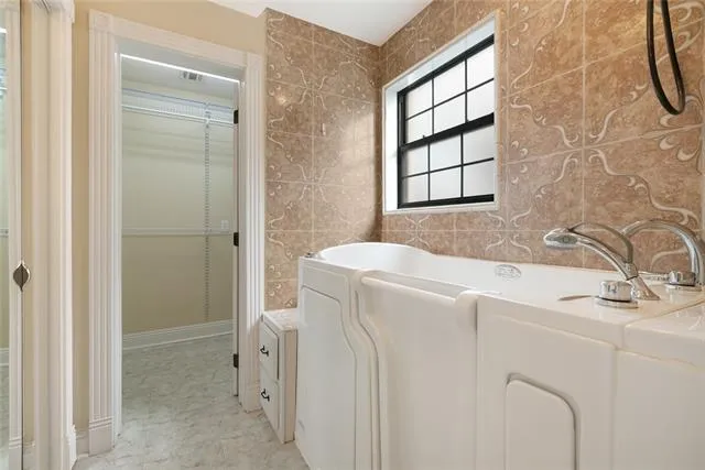 $735,000 | 5445 Bellaire Drive, New Orleans, LA 70124