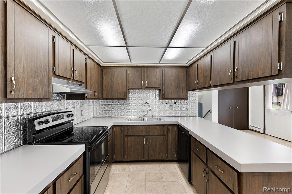 384 West Drahner Road, Unit C13 Oxford, MI 48371 - Photo 12 of 38