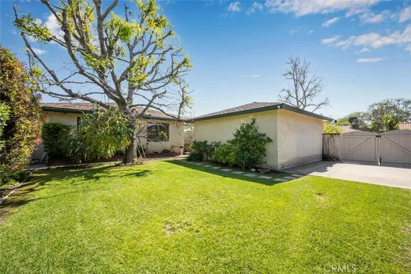 $1,175,000 | 10253 Hopeland Avenue, Downey, CA 90241
