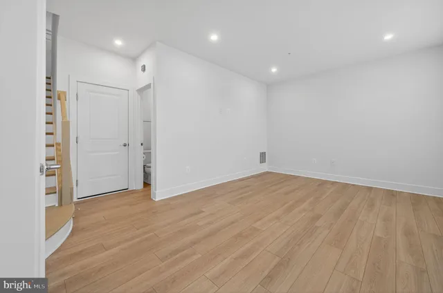 $4,200 | 4937 Purdy Alley, Rockville, MD 20850