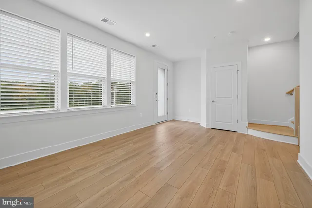 $4,200 | 4937 Purdy Alley, Rockville, MD 20850