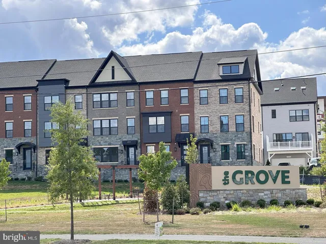 $4,200 | 4937 Purdy Alley, Rockville, MD 20850