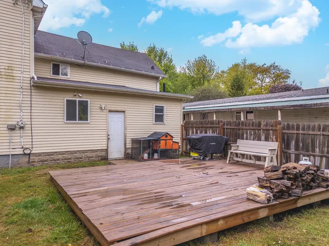 a view of a basketball court