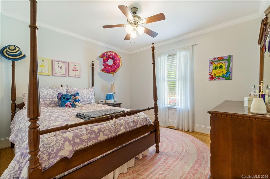 1038 Elliott Road Charlotte, NC 28216 - Photo 20 of 31 Gallery Image 20