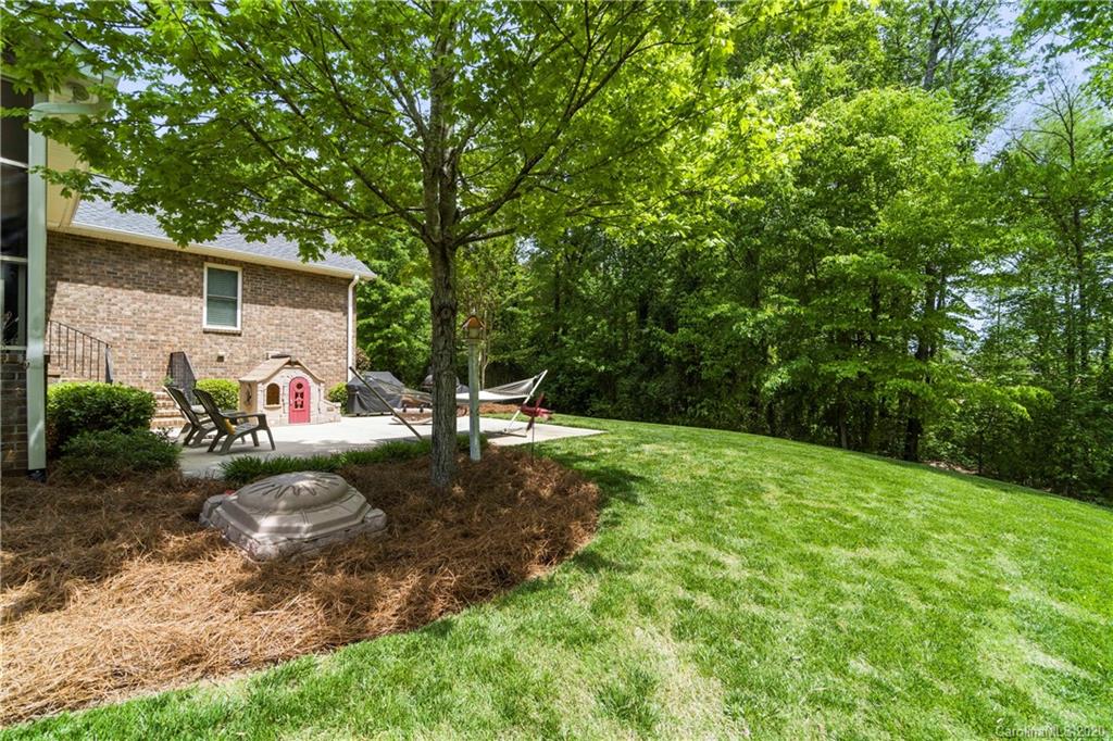 1038 Elliott Road Charlotte, NC 28216 - Photo 30 of 31 Gallery Image 30