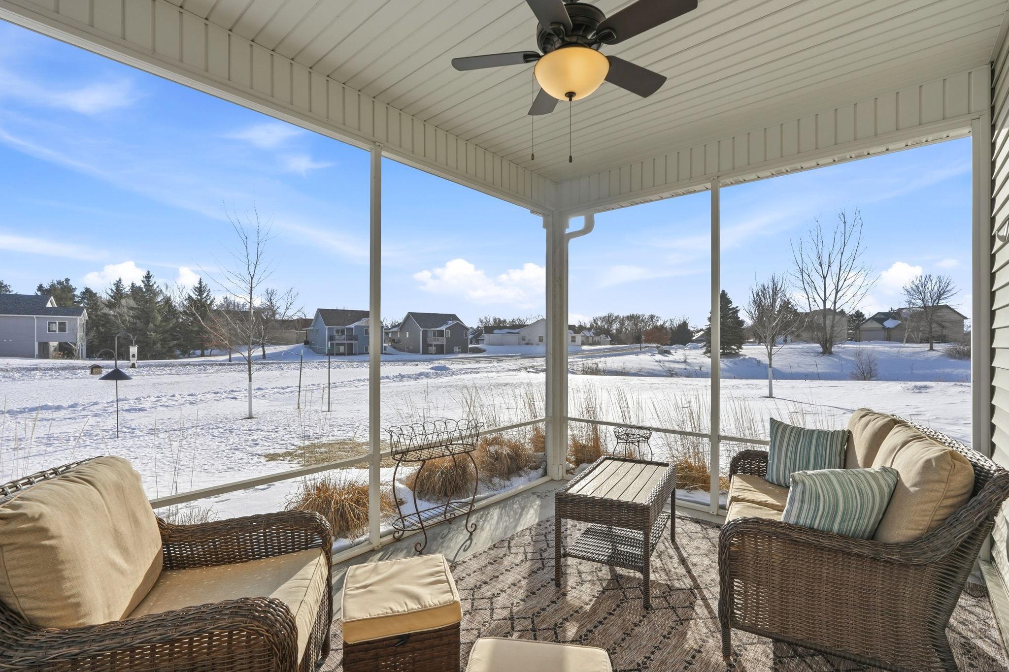 1003 Golden Way Northwest Isanti, MN 55040 - Photo 4 of 38