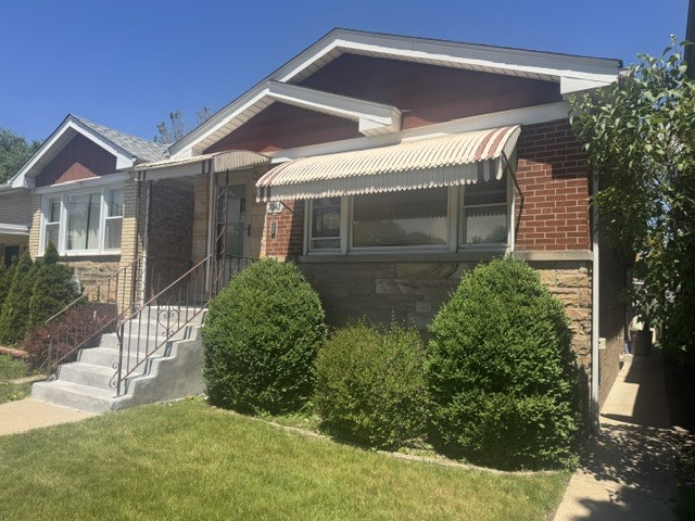 7042 Pershing Road Berwyn, IL 60402 - Photo 2 of 24