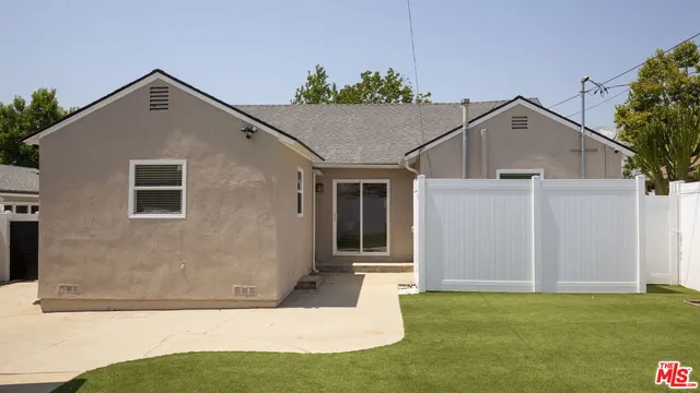 $1,349,000 | 6130 Flores Avenue, Los Angeles, CA 90056