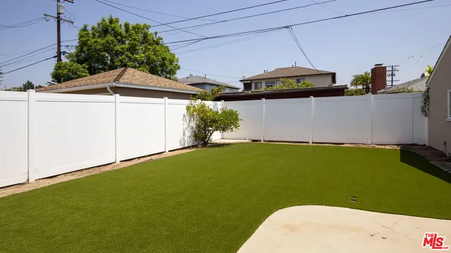 $1,349,000 | 6130 Flores Avenue, Los Angeles, CA 90056