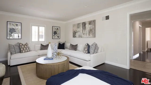 $1,349,000 | 6130 Flores Avenue, Los Angeles, CA 90056