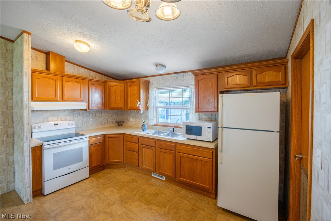 2700 Brookpark Road, Unit 101 Cleveland, OH 44134 - Photo 7 of 27 Gallery Image 7