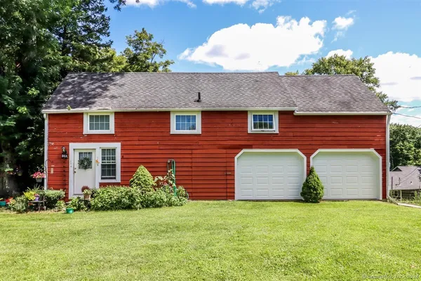 $3,000 | 34 Old Park Lane Road, New Milford, CT 06776