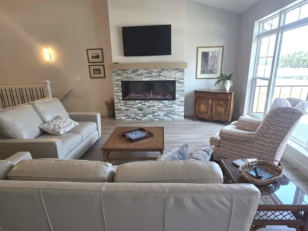 $775,000 | 1106 West River Road, Mosinee, WI 54455