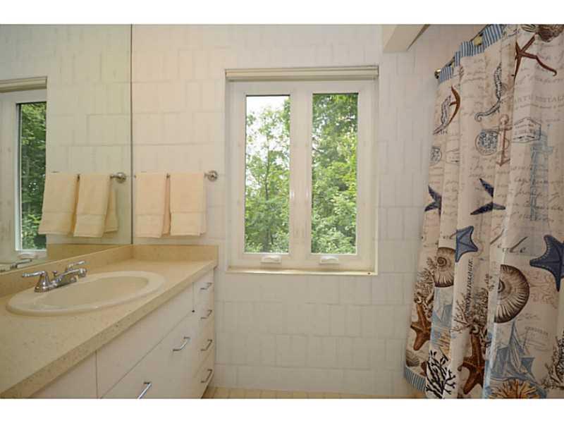 617 West Waldheim Road Fox Chapel, PA 15215 - Photo 14 of 25 Master Bath/Spa.
