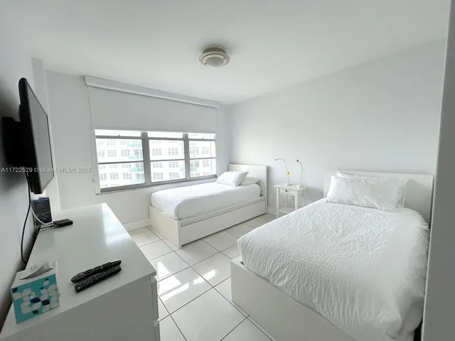$630,000 | 5151 Collins Avenue, Unit 926, Miami Beach, FL 33140