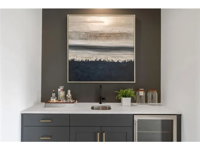 $1,544,468 | 13975 27th Street North, Stillwater, MN 55082